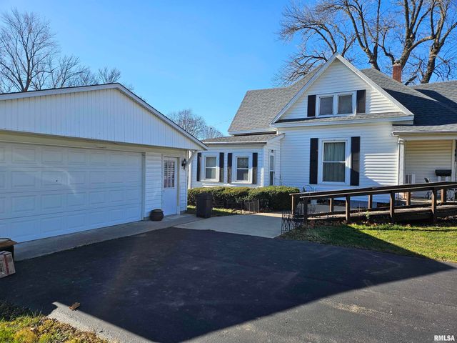 211 W MULBERRY, San Jose, IL 62682