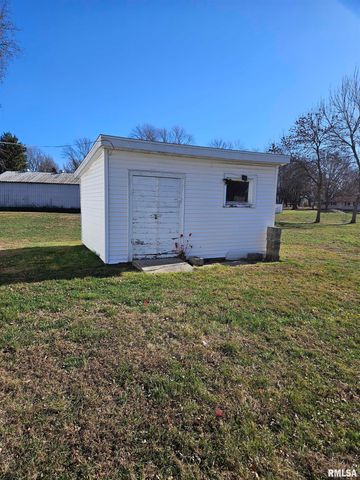 211 W MULBERRY, San Jose, IL 62682