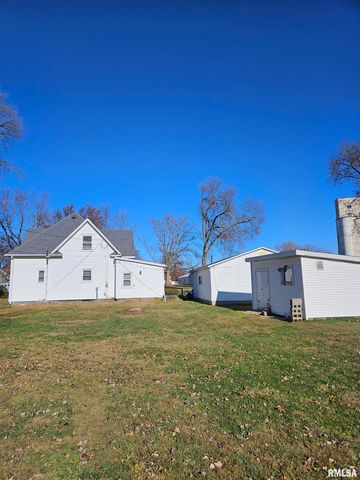 211 W MULBERRY, San Jose, IL 62682