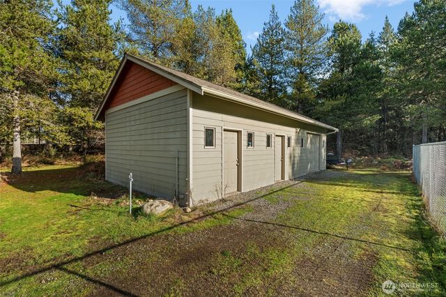 36427 2nd Avenue E, Roy, WA 98580