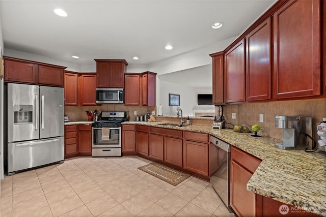 36427 2nd Avenue E, Roy, WA 98580