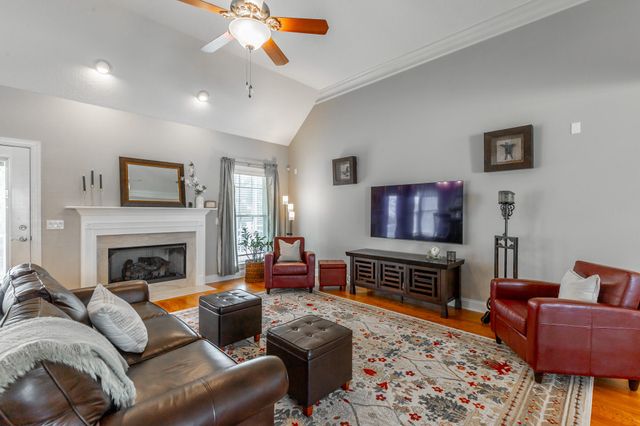 8168 Trout Lily Drive, Ooltewah, TN 37363