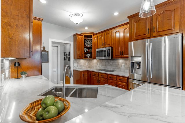 8168 Trout Lily Drive, Ooltewah, TN 37363