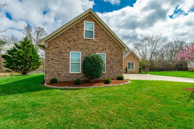 8168 Trout Lily Drive, Ooltewah, TN 37363