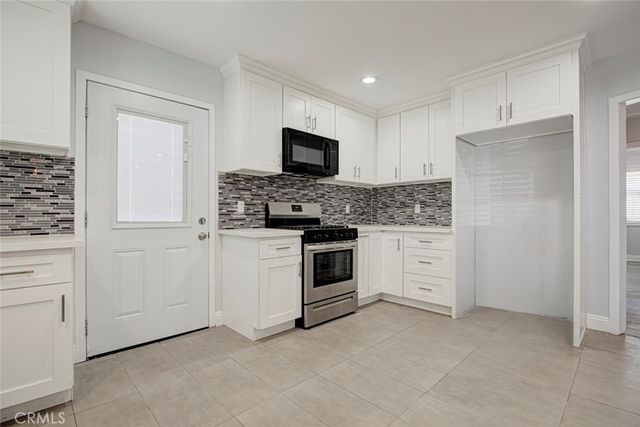 14537 Wyandotte, Van Nuys, CA 91405