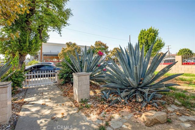 14537 Wyandotte, Van Nuys, CA 91405