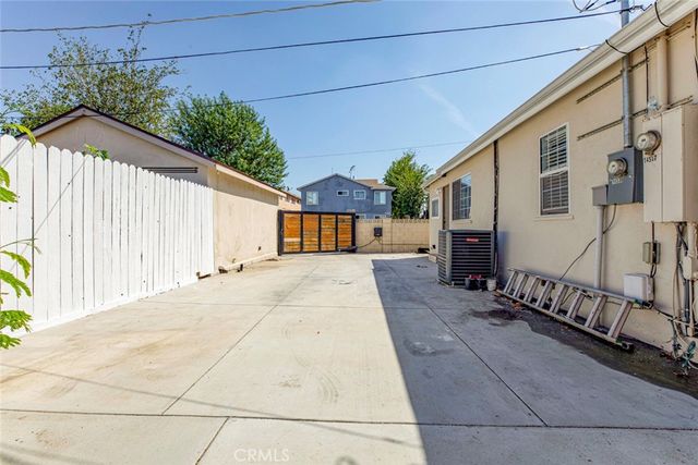 14537 Wyandotte, Van Nuys, CA 91405