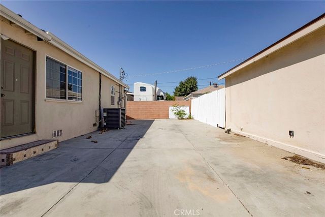 14537 Wyandotte, Van Nuys, CA 91405