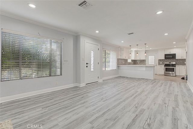 14537 Wyandotte, Van Nuys, CA 91405