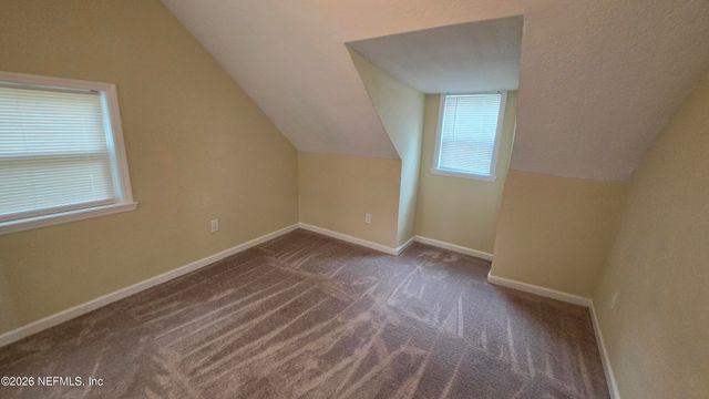 86060 HILL VALLEY Avenue, Yulee, FL 32097