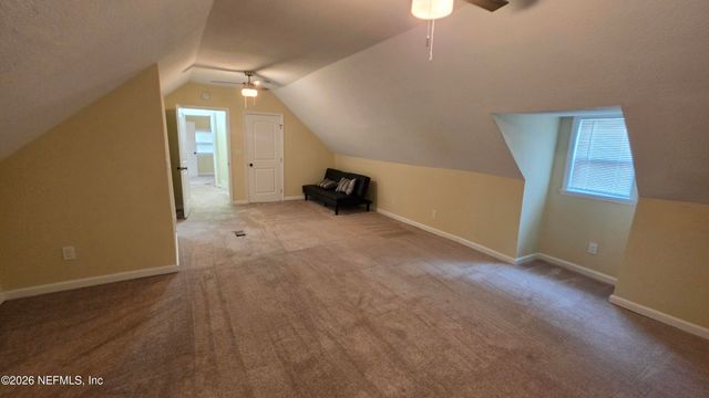 86060 HILL VALLEY Avenue, Yulee, FL 32097