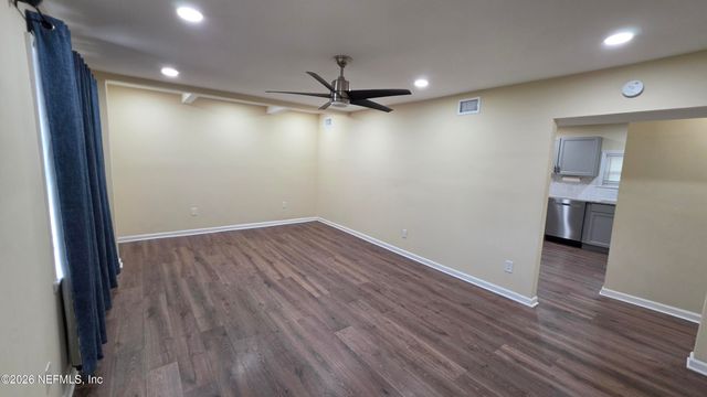 86060 HILL VALLEY Avenue, Yulee, FL 32097