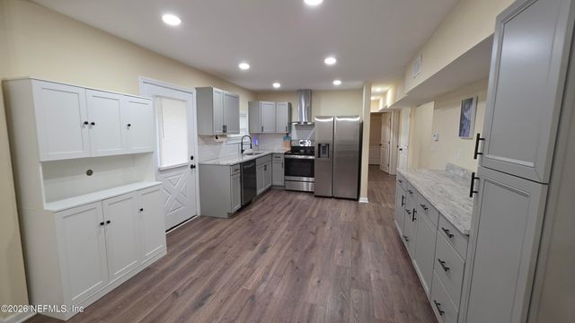 86060 HILL VALLEY Avenue, Yulee, FL 32097