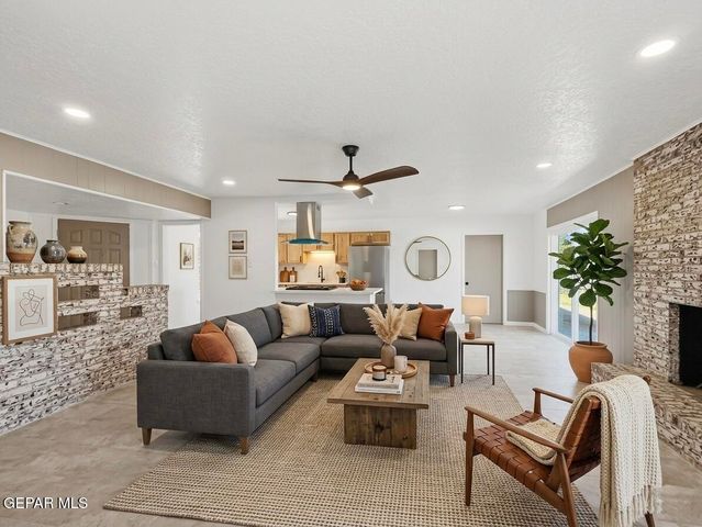 5317 CORNELL Avenue, El Paso, TX 79924