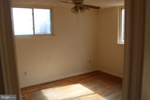 236 VARNUM ST NE, Washington, DC 20011