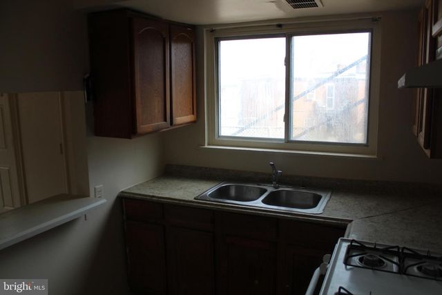 236 VARNUM ST NE, Washington, DC 20011