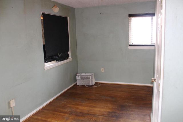 236 VARNUM ST NE, Washington, DC 20011