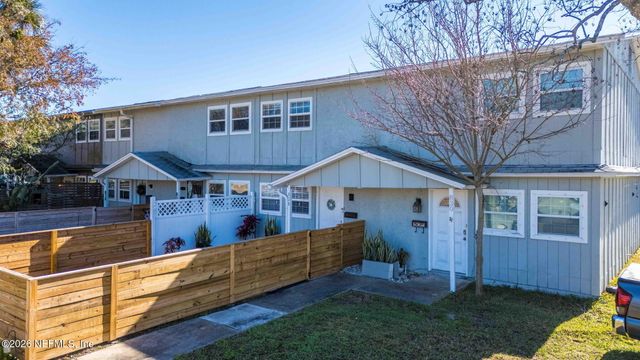 828 CAVALLA Road, Atlantic Beach, FL 32233