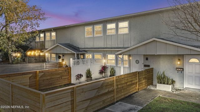 828 CAVALLA Road, Atlantic Beach, FL 32233