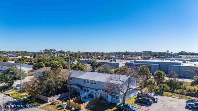 828 CAVALLA Road, Atlantic Beach, FL 32233