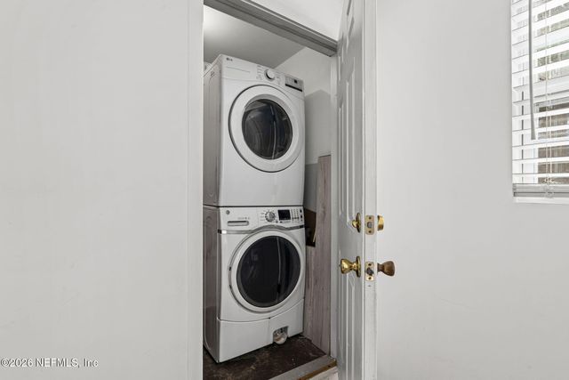 828 CAVALLA Road, Atlantic Beach, FL 32233