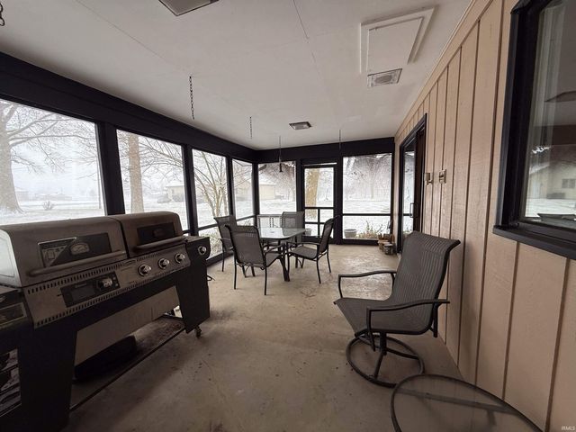 1105 W Clark Street, Berne, IN 46711