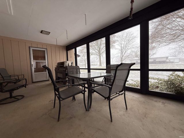 1105 W Clark Street, Berne, IN 46711