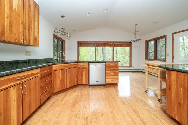 34150 Hunters Row, Farmington Hills, MI 48331