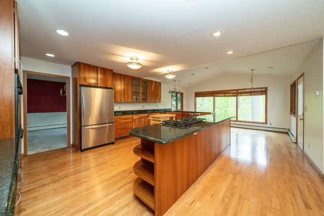 34150 Hunters Row, Farmington Hills, MI 48331
