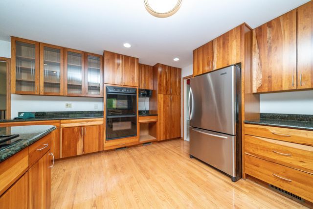 34150 Hunters Row, Farmington Hills, MI 48331