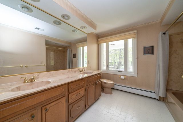 34150 Hunters Row, Farmington Hills, MI 48331