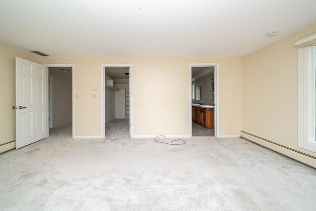 34150 Hunters Row, Farmington Hills, MI 48331