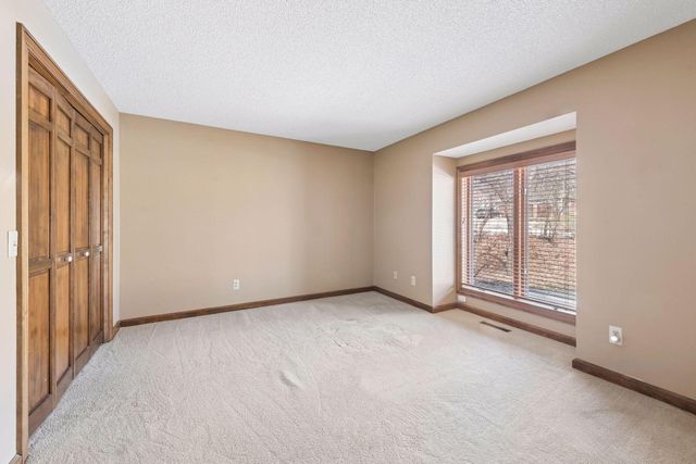 16787 Whittington Walk, Eden Prairie, MN 55346