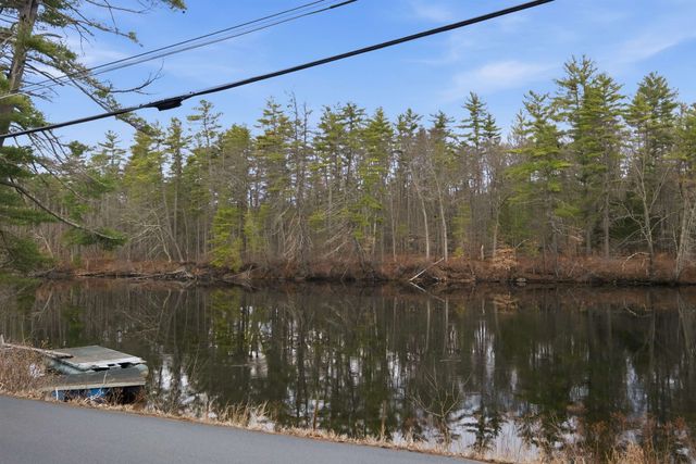 65 River Road, Concord, NH 03303