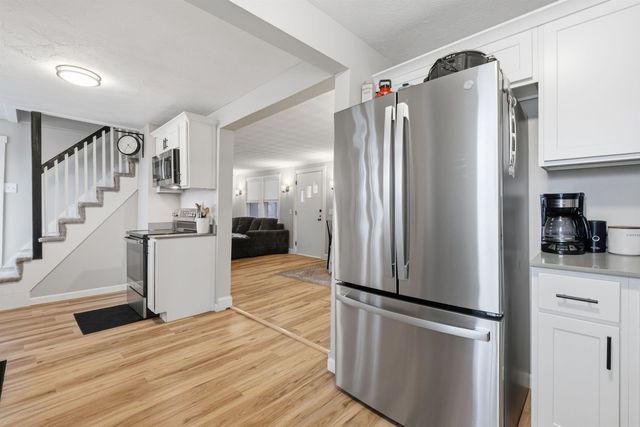 65 River Road, Concord, NH 03303