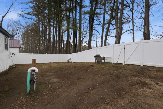 65 River Road, Concord, NH 03303