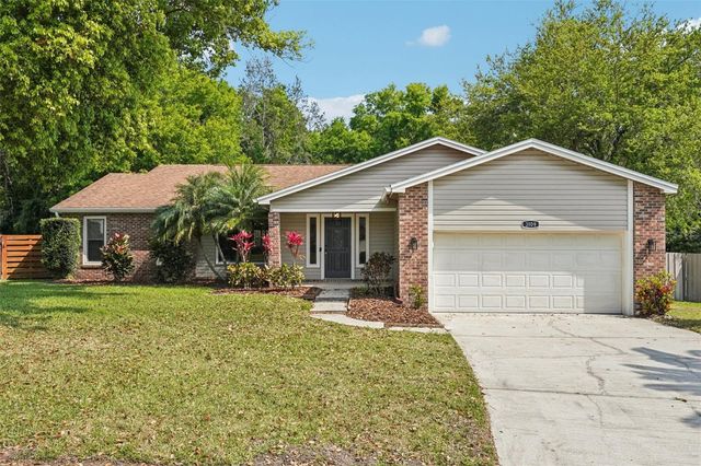 3109 LAKE VALENCIA LN E, Palm Harbor, FL 34684