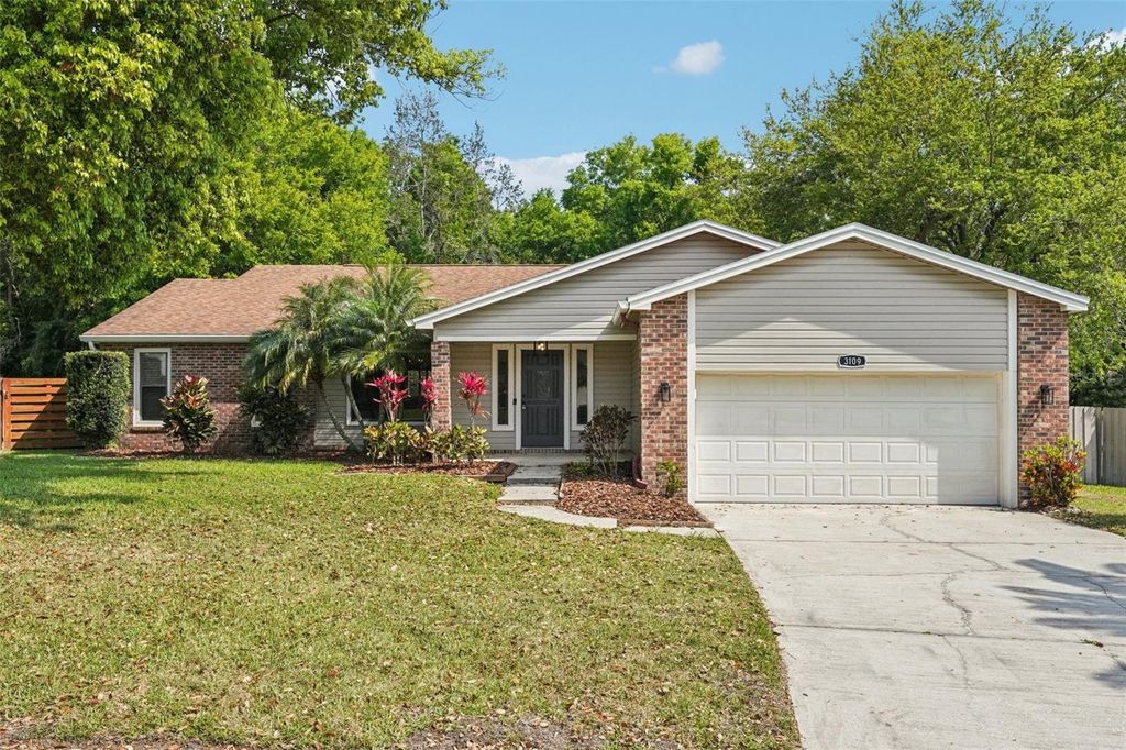 Image 48 of property listing at 3109 LAKE VALENCIA LN E, Palm Harbor, FL 34684