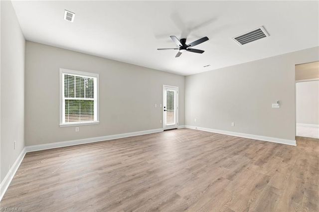 5918 N Church Street, Greensboro, NC 27455