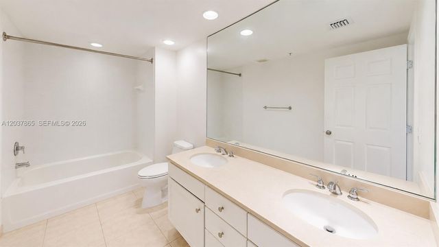 2000 N Bayshore Drive 1509, Miami, FL 33137