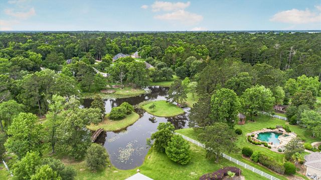 12126 Pin Oak Drive, Magnolia, TX 77354