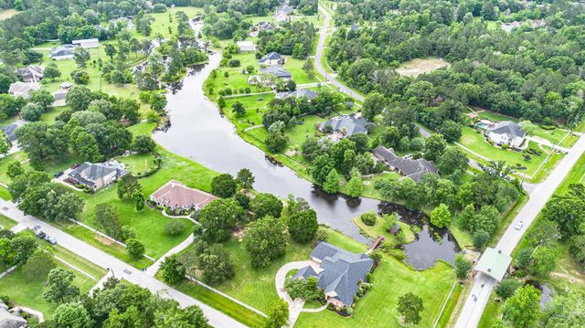 12126 Pin Oak Drive, Magnolia, TX 77354