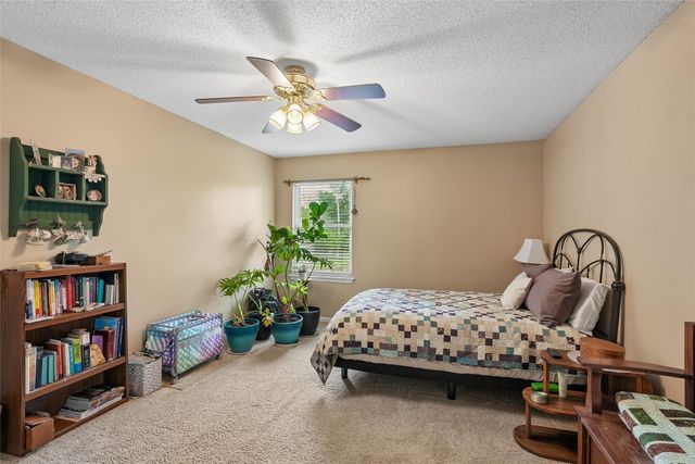 403 E 28th Street S, Newton, IA 50208