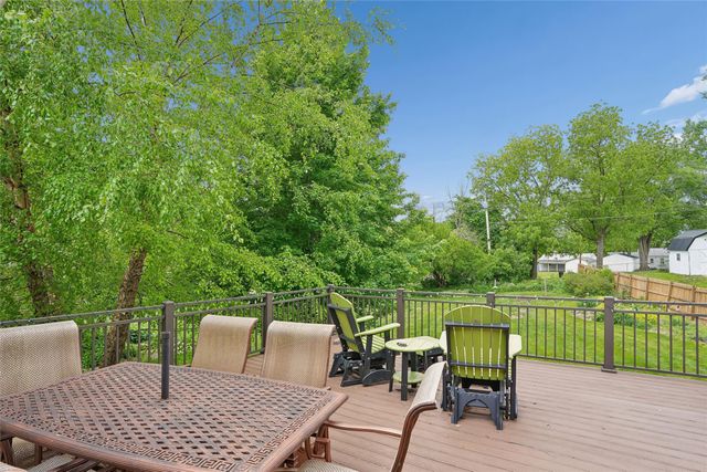 403 E 28th Street S, Newton, IA 50208