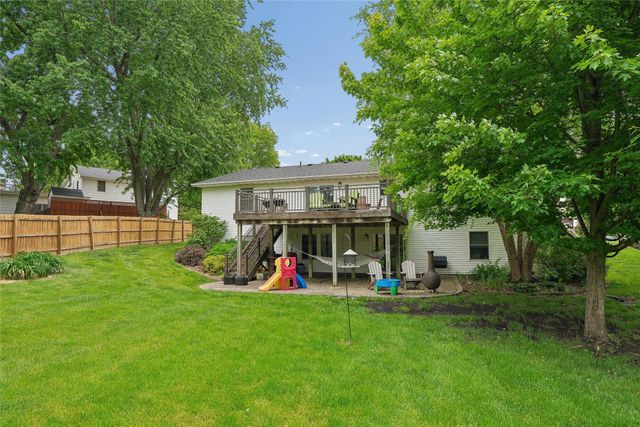 403 E 28th Street S, Newton, IA 50208