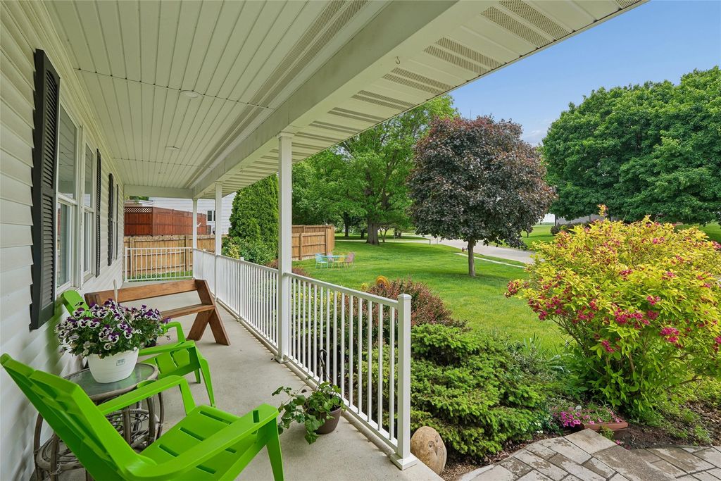 403 E 28th Street S, Newton, IA 50208