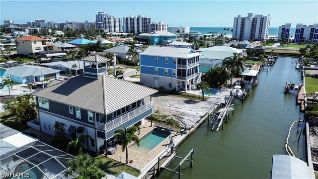 189 Curlew ST, Fort Myers Beach, FL 33931