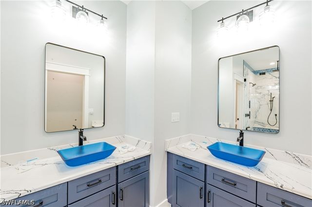 189 Curlew ST, Fort Myers Beach, FL 33931