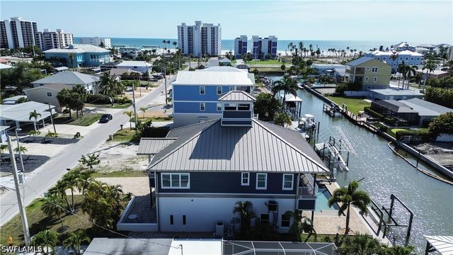 189 Curlew ST, Fort Myers Beach, FL 33931