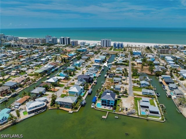 189 Curlew ST, Fort Myers Beach, FL 33931
